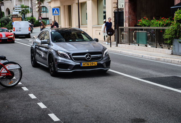 Mercedes-Benz GLA 45 AMG X156