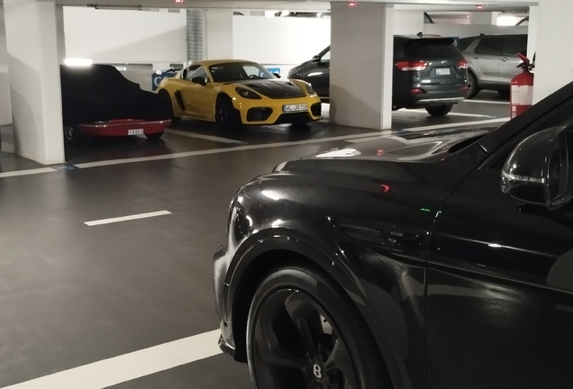 Porsche 718 Cayman GT4 RS Weissach Package