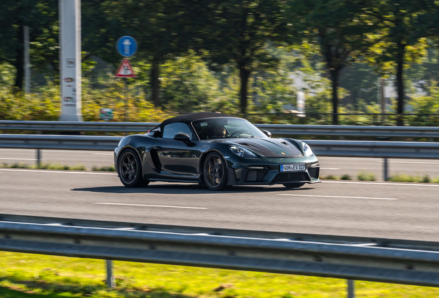 Porsche 718 Spyder RS Weissach Package