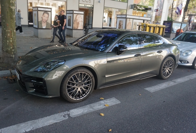 Porsche 972 Panamera Turbo E-Hybrid