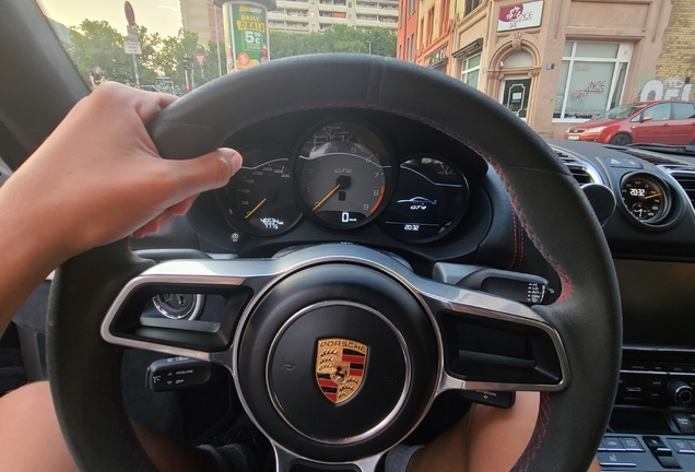 Porsche 981 Cayman GT4