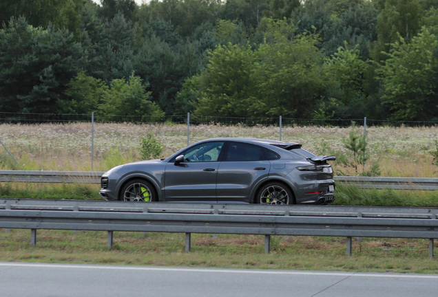 Porsche Cayenne Coupé Turbo S E-Hybrid