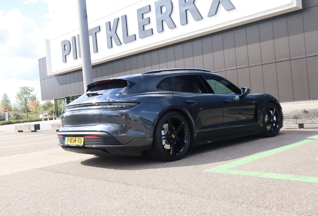 Porsche Taycan GTS Sport Turismo