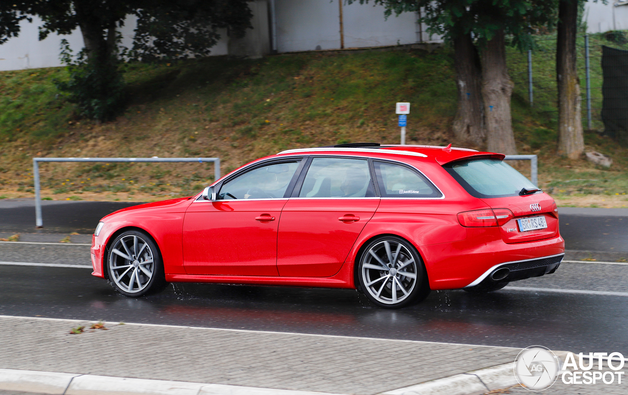 Audi RS4 Avant B8