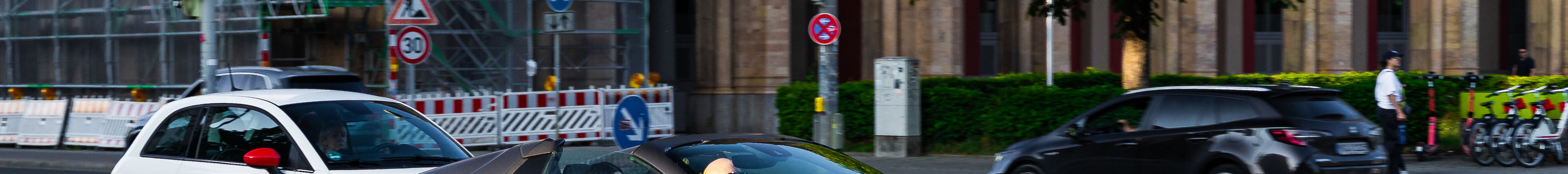 Ferrari 812 GTS