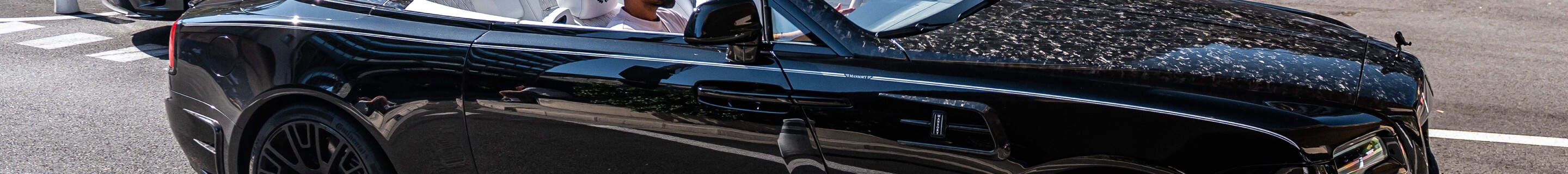 Rolls-Royce Dawn Mansory Black Collage Edition