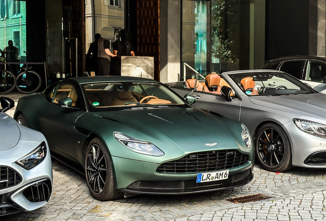 Aston Martin DB11