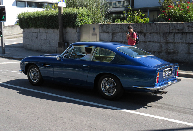 Aston Martin DB6 MKI