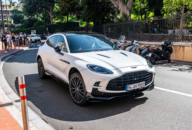 Aston Martin DBX707