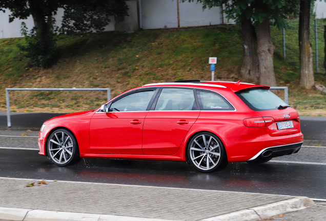 Audi RS4 Avant B8