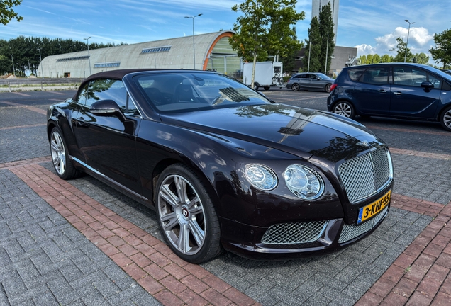Bentley Continental GTC V8