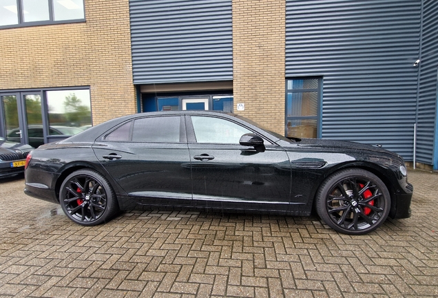 Bentley Flying Spur Hybrid S