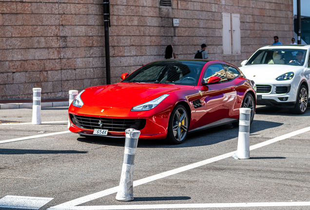 Ferrari GTC4Lusso