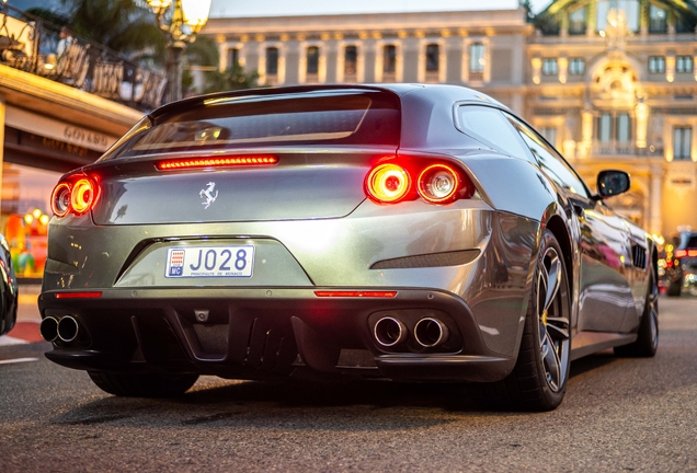Ferrari GTC4Lusso