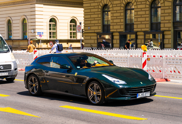 Ferrari GTC4Lusso