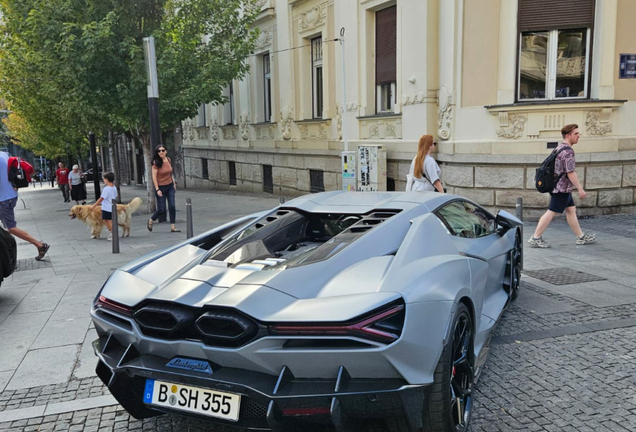 Lamborghini Revuelto