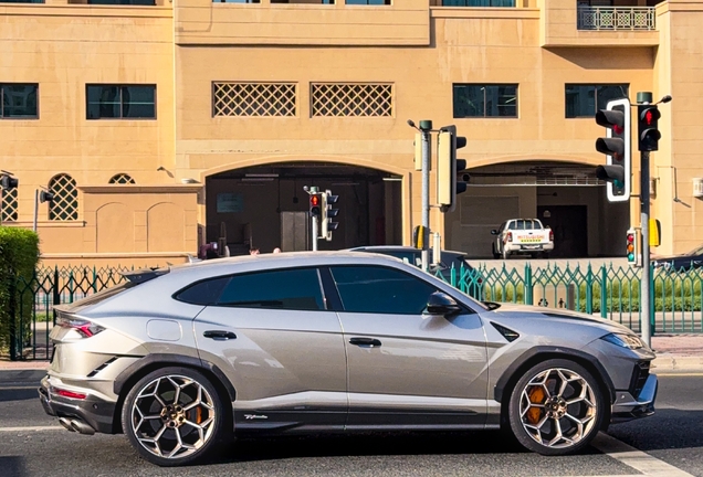 Lamborghini Urus Performante