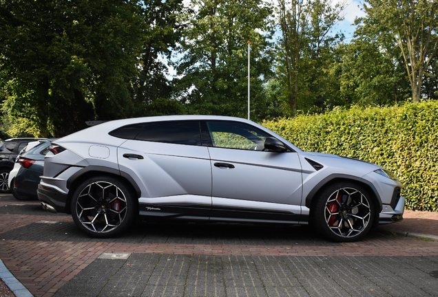 Lamborghini Urus Performante