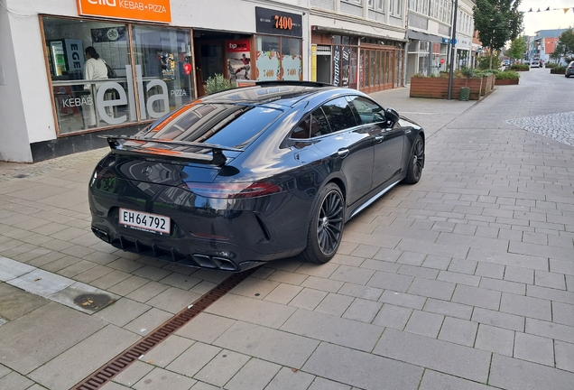 Mercedes-AMG GT 63 S X290