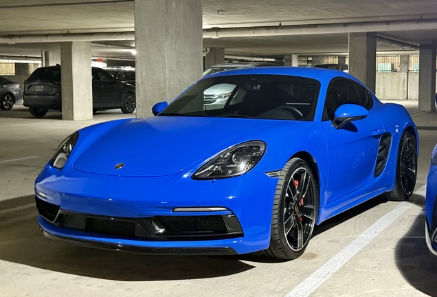 Porsche 718 Cayman GTS