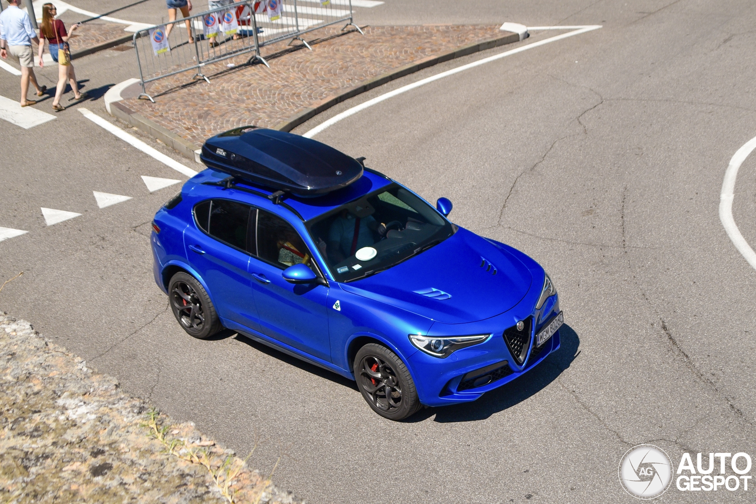 Poolse Alfa Romeo Stelvio gespot in Italië