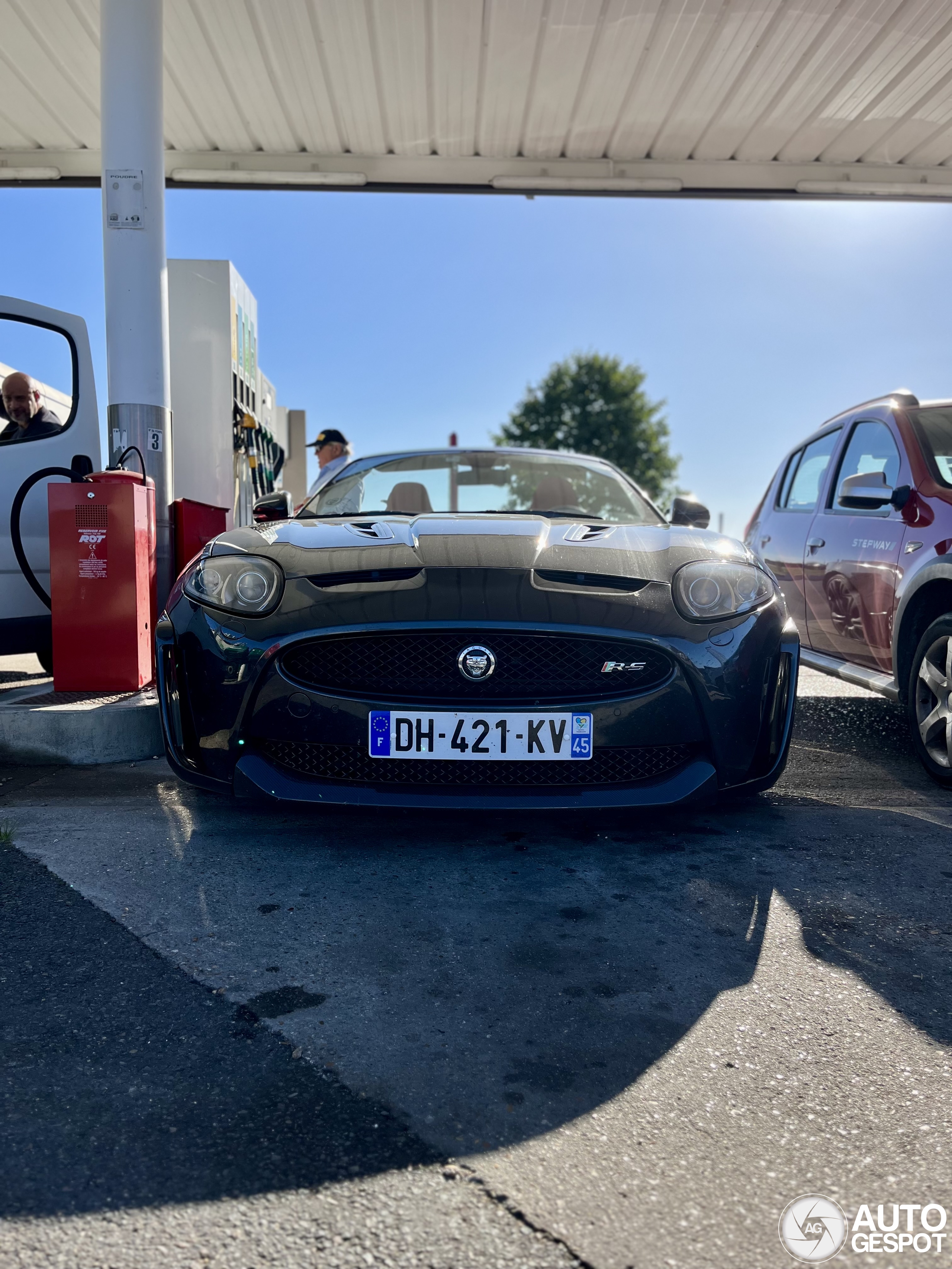 Jaguar XKR-S Convertible 2012