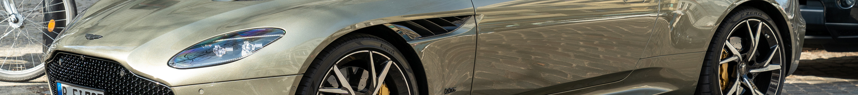 Aston Martin DBS Superleggera