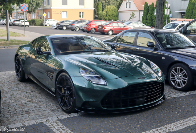Aston Martin Vanquish 2025