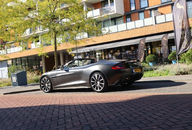 Aston Martin Vanquish Volante