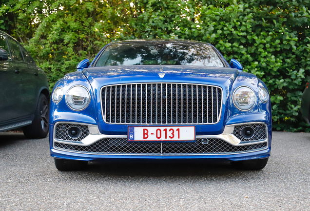 Bentley Flying Spur Hybrid Azure
