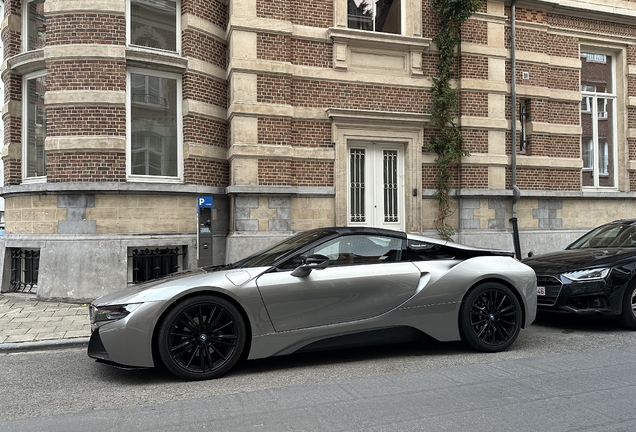 BMW i8 Roadster