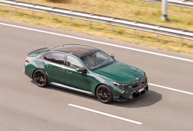 BMW M5 G90