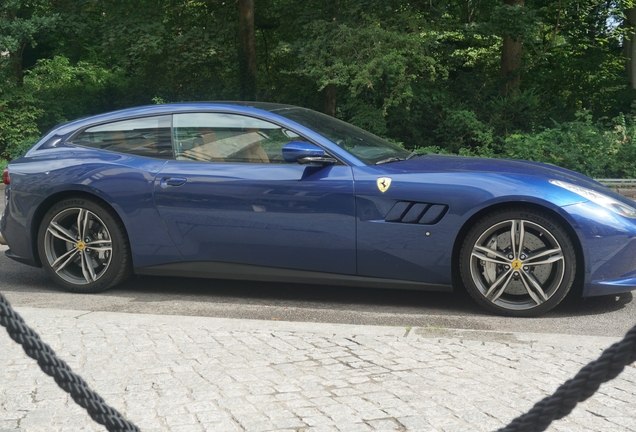 Ferrari GTC4Lusso