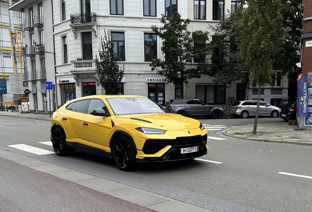 Lamborghini Urus Performante
