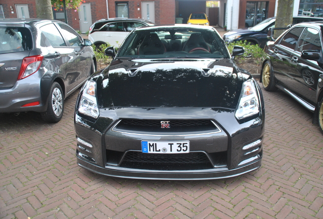 Nissan GT-R 2014