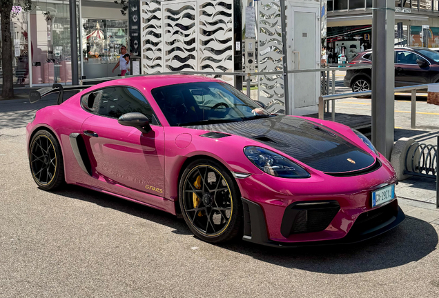 Porsche 718 Cayman GT4 RS Weissach Package