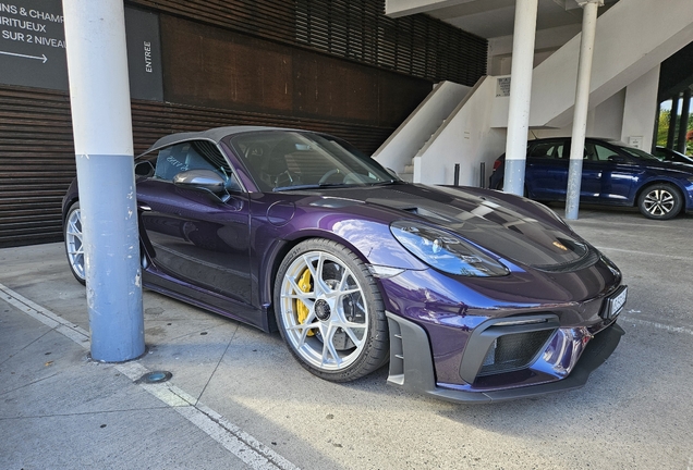 Porsche 718 Spyder RS Weissach Package