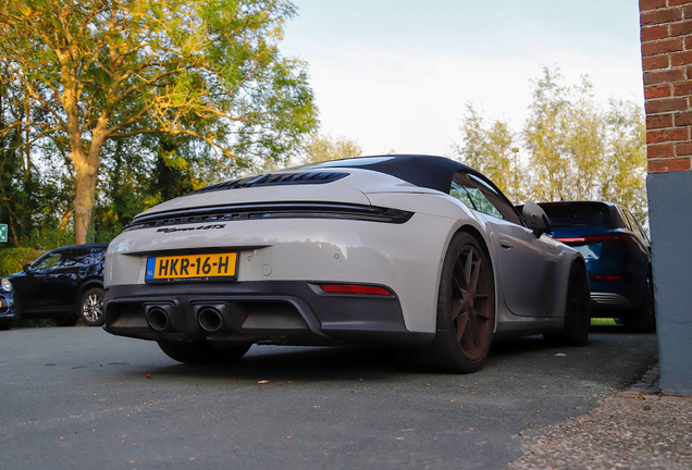 Porsche 992 Carrera 4 GTS Cabriolet MkII