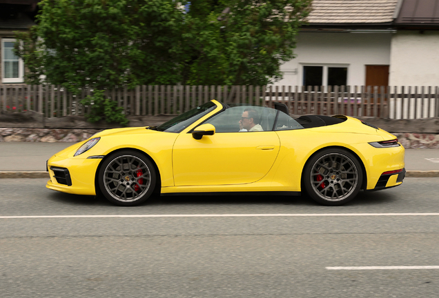 Porsche 992 Carrera 4S Cabriolet MkI