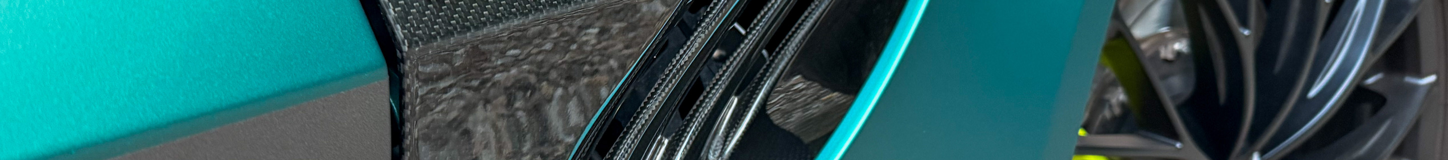 Aston Martin V8 Vantage Formula 1 Edition Roadster