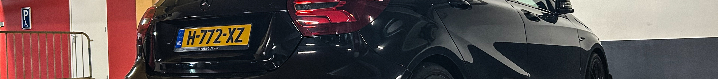 Mercedes-AMG A 45 W176 2015