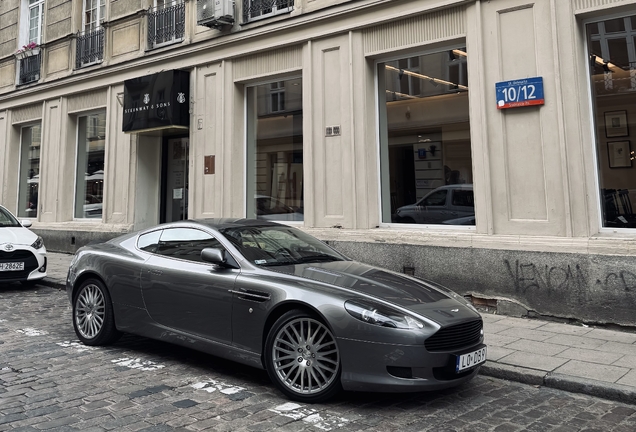 Aston Martin DB9