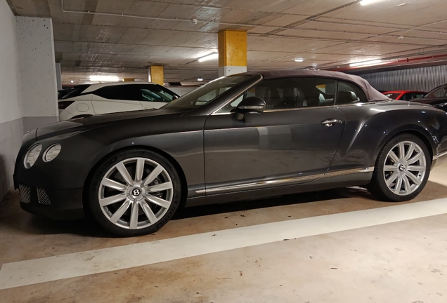 Bentley Continental GTC 2012