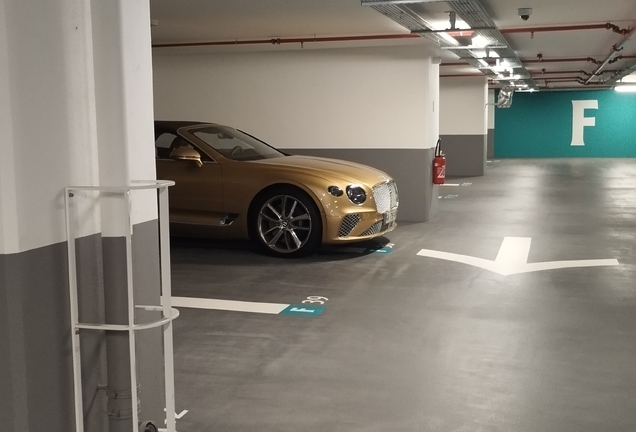 Bentley Continental GTC V8 2020