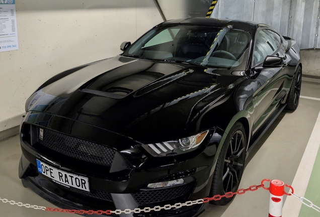 Ford Mustang Shelby GT350 2015