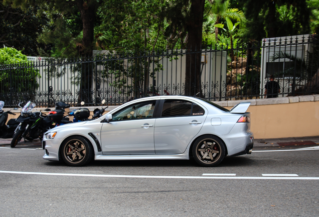 Mitsubishi Lancer Evolution X