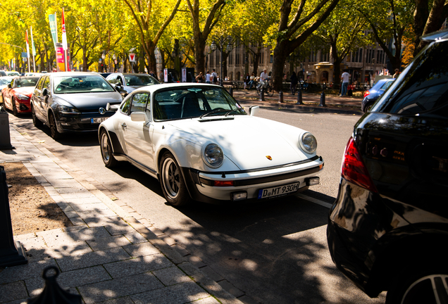 Porsche 930 Turbo