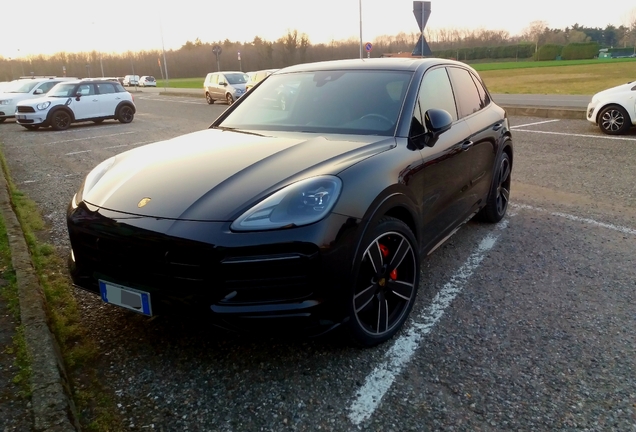 Porsche 9YA Cayenne GTS MkI