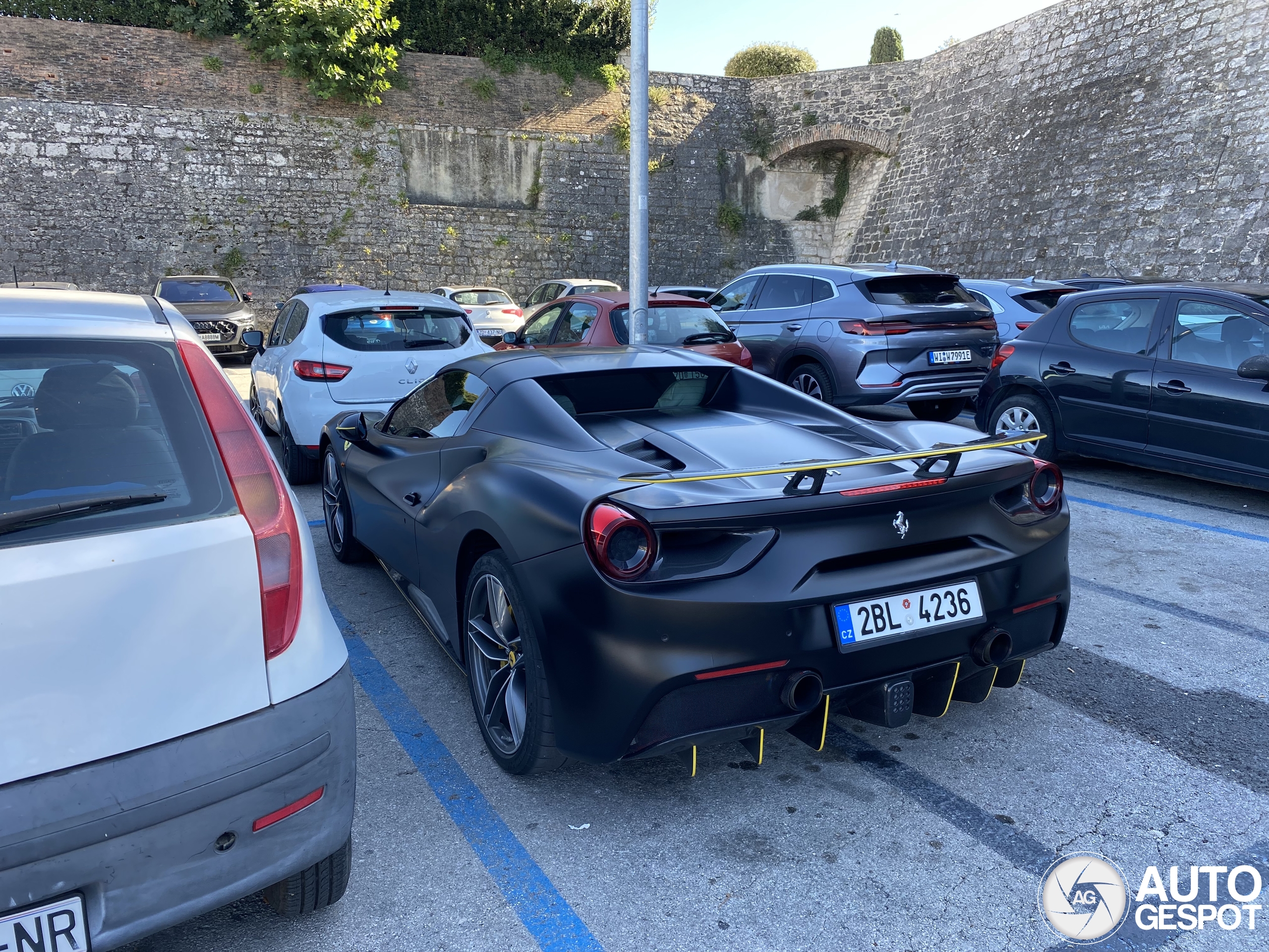 Ferrari 488 Spider Novitec Rosso