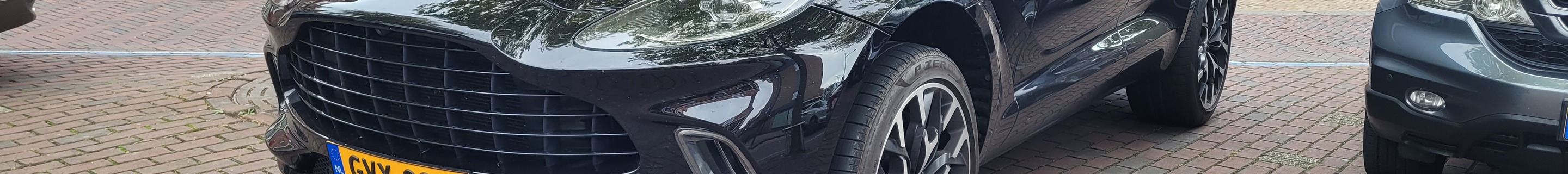 Aston Martin DBX